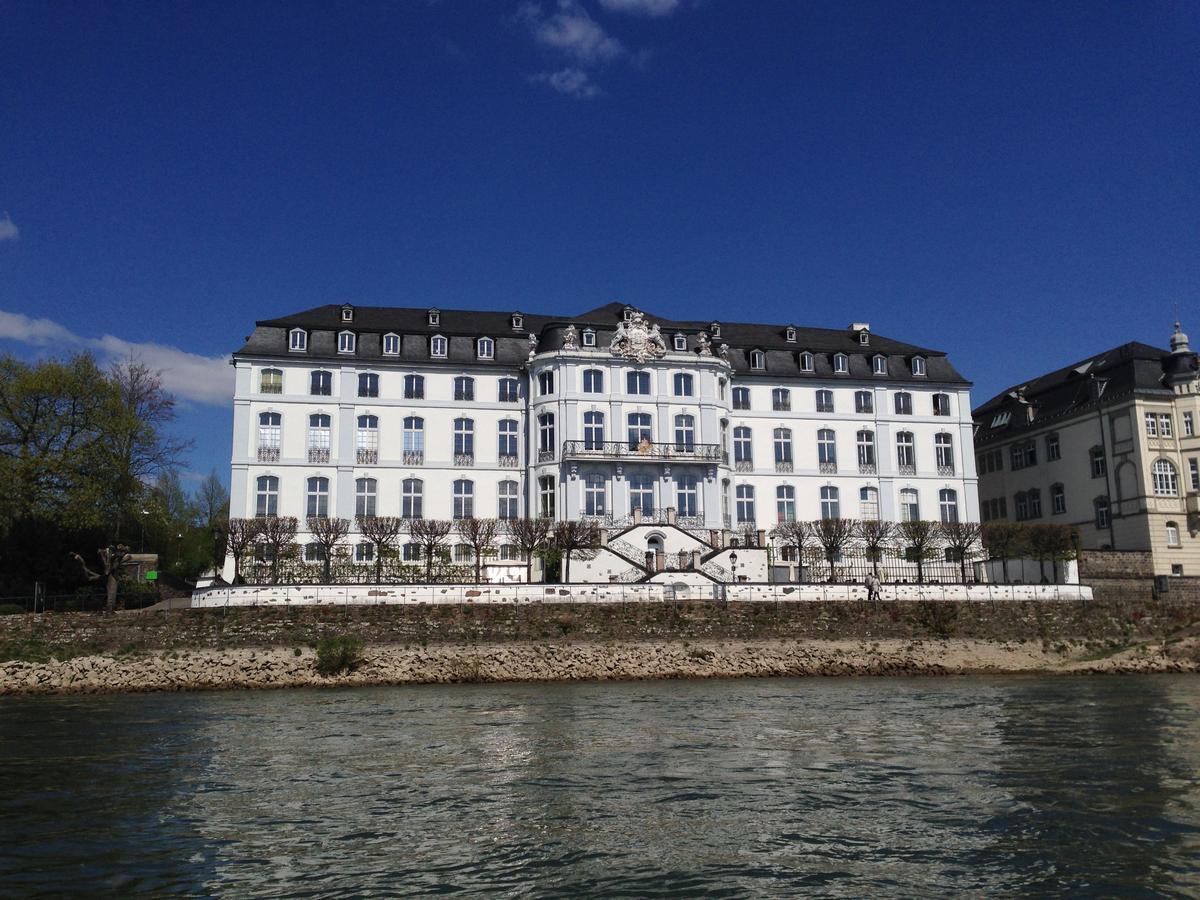 Hotel Zur Schloss-Schenke 노이비트 외부 사진
