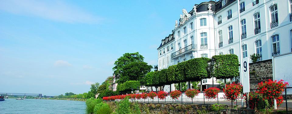 Hotel Zur Schloss-Schenke 노이비트 외부 사진